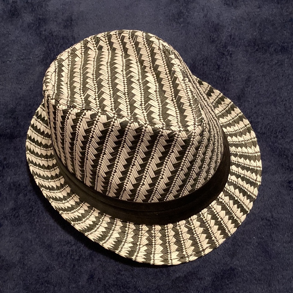⭐️ Host Pick!!!! ⭐️ - Unisex Woven Straw Hat Black White Satin Band